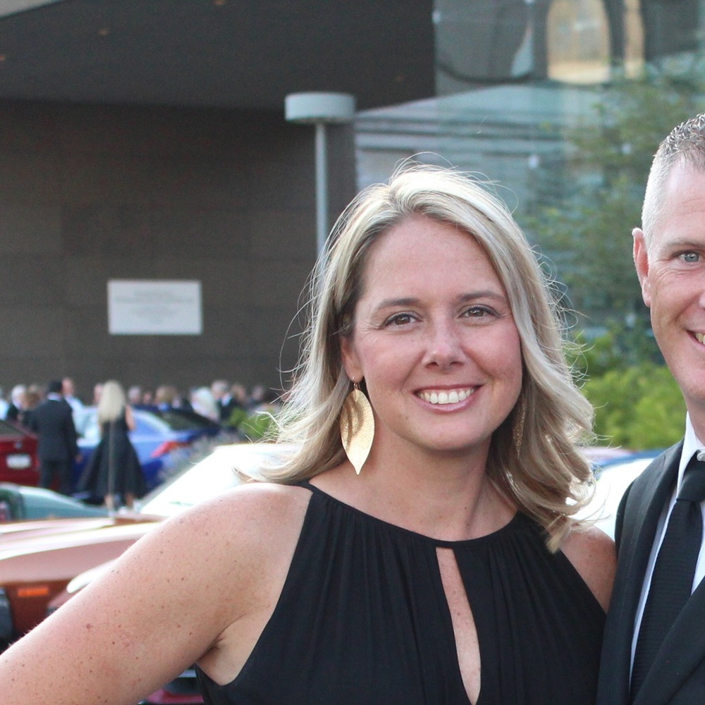 Meet your Posher, Kelly - I ❤️ OFFERS!!